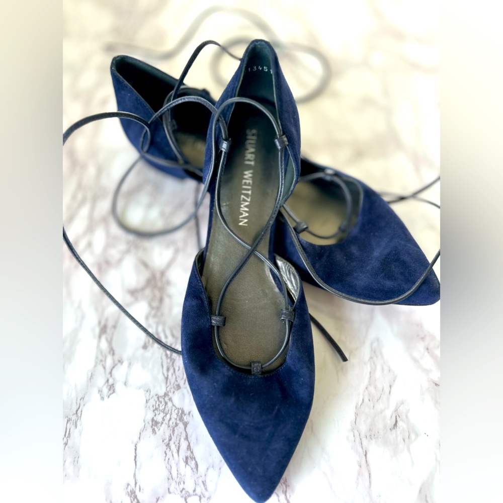 Stuart Weitzman Gilligan Navy suede pointed toe tie up flats